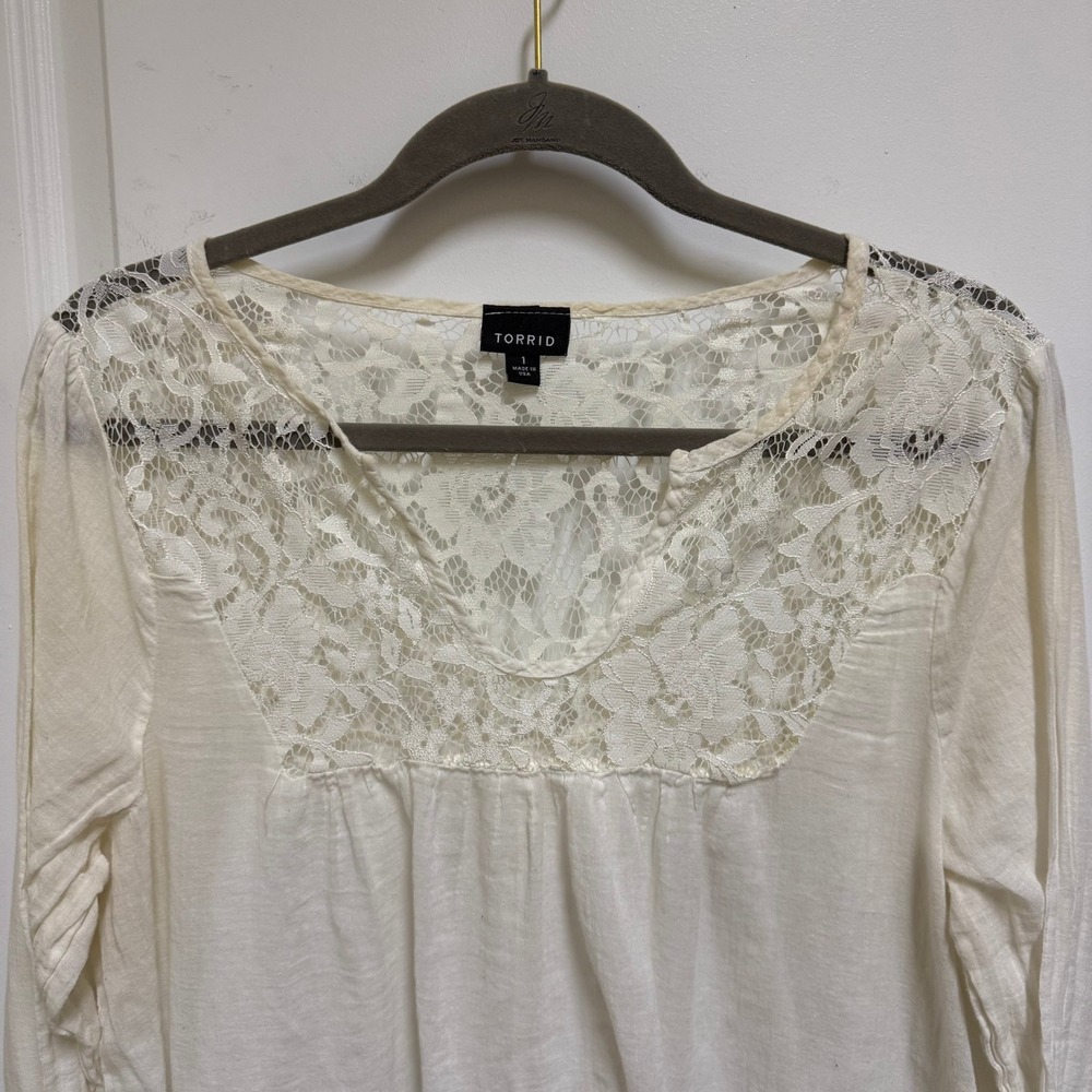 Torrid Womens Ivory Lace Yoke‎ Boho Gauze Blouse Long Sleeve Split Neck Top 1 1X - Picture 5 of 6
